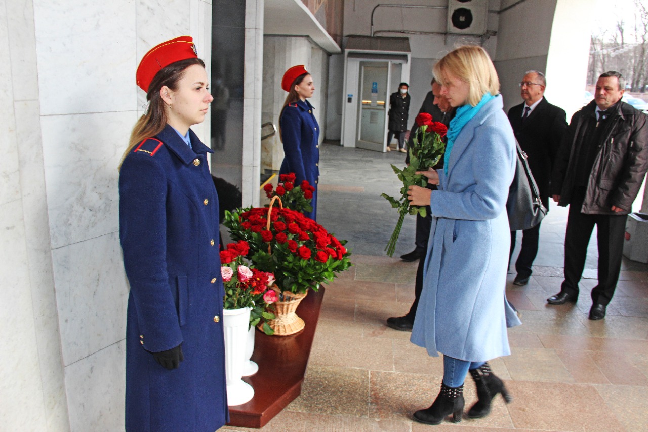 Метро 11 апреля. Гражданская оборона в метрополитене. Почетный караул Палкино.