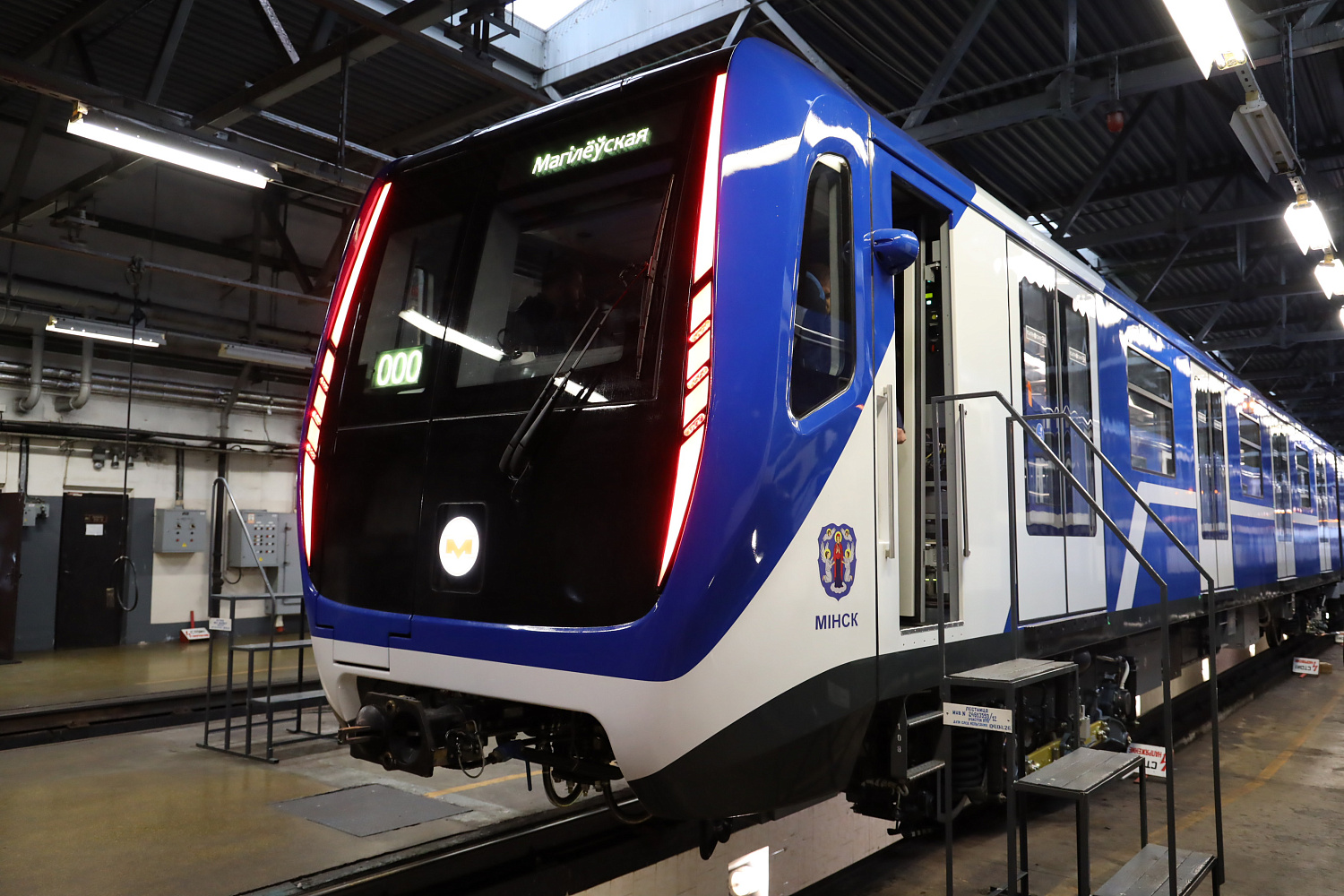 В метрополитен прибыли два новых поезда «Минск 2024»