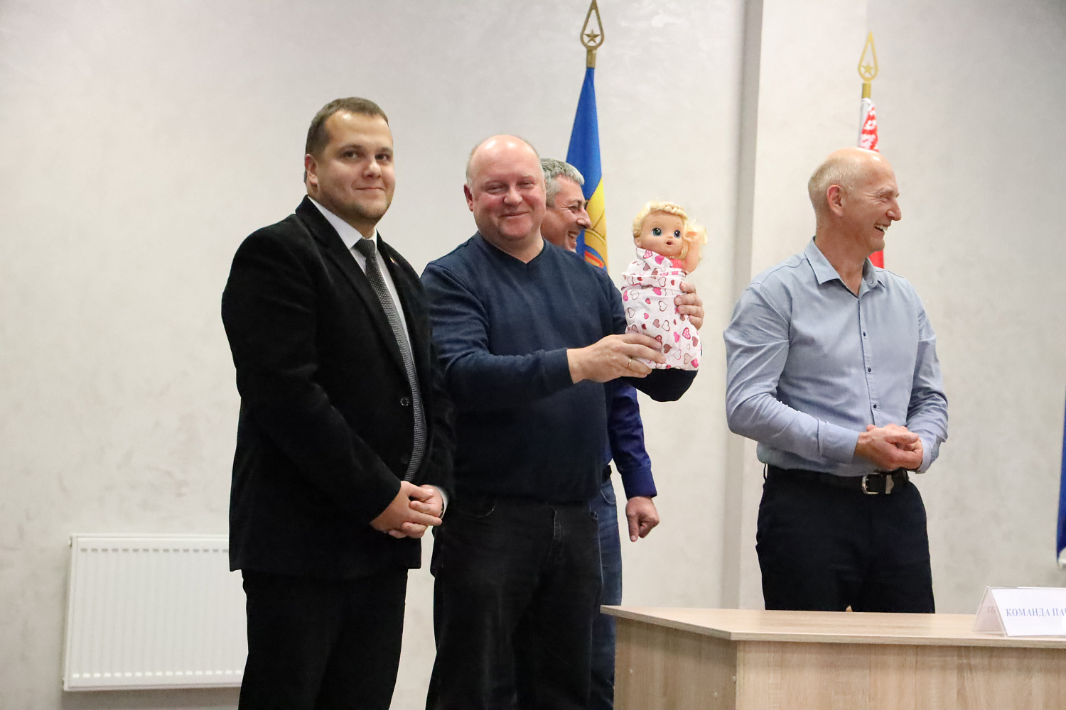 Соревновались мамы и папы. Победила дружба!