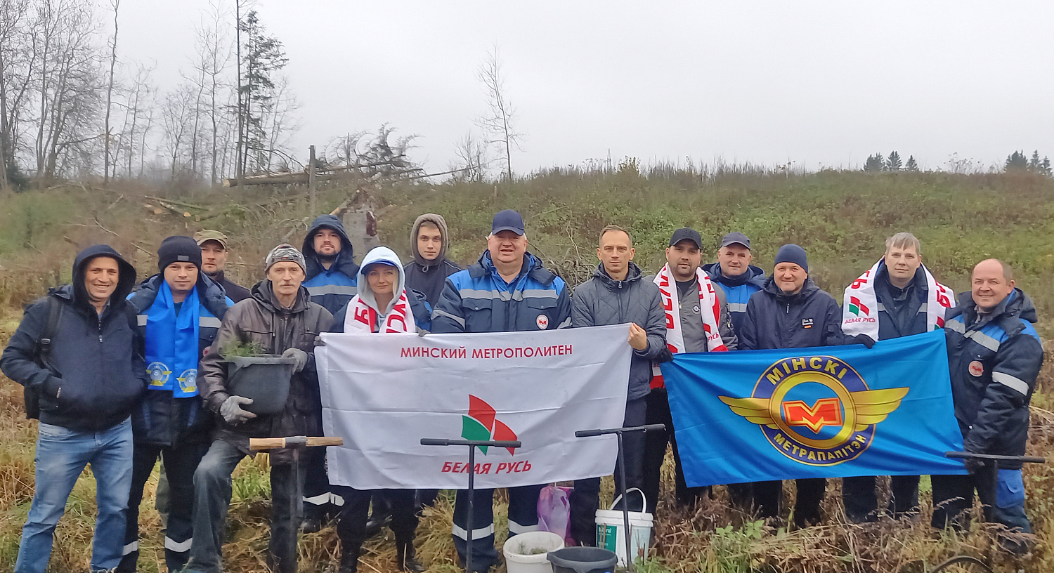 Приняли участие в акции «Дай лесу новае жыццё!»
